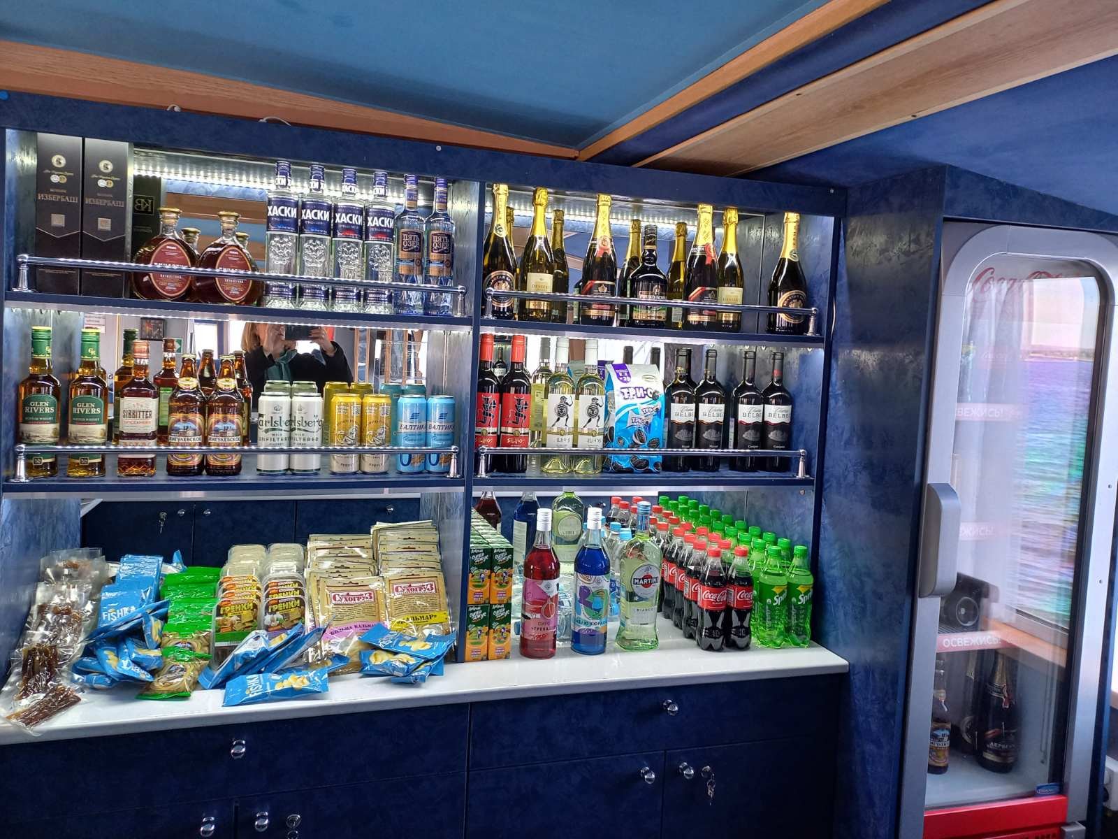 Бар (2)